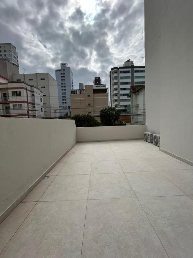 Apartamento aconchegante e moderno no centro de Balneário Camboriú Exterior foto