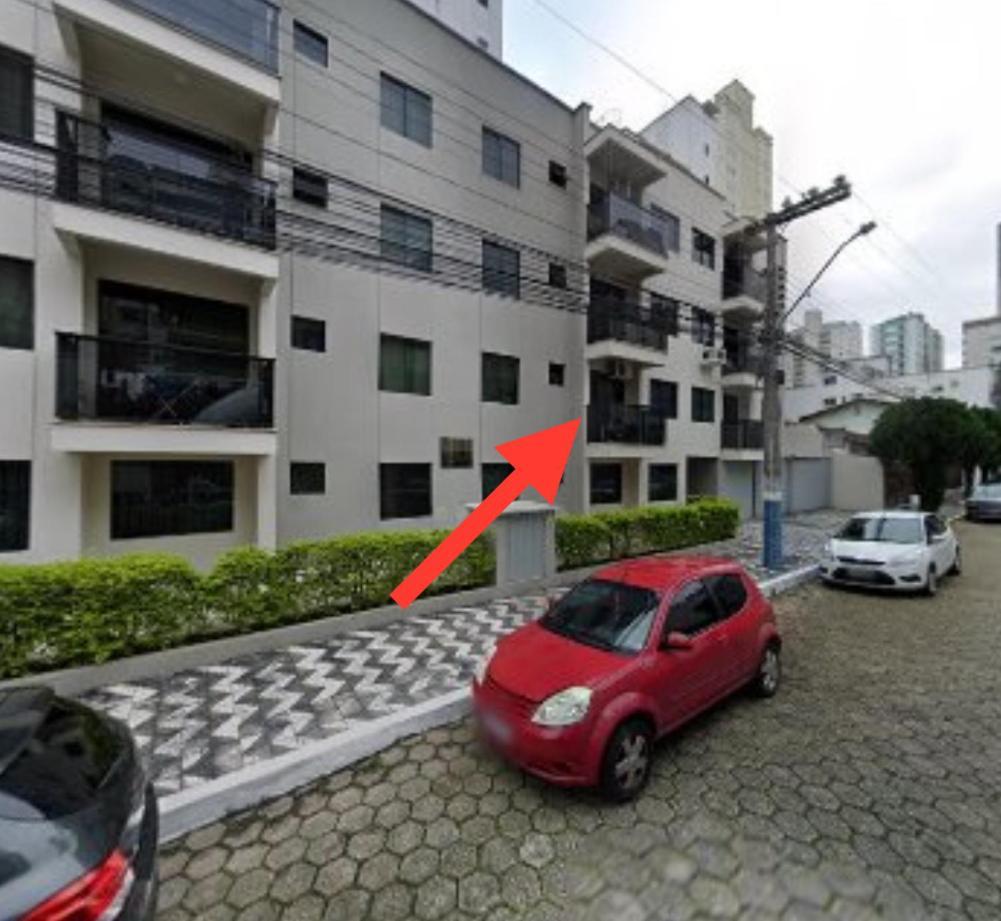 Apartamento aconchegante e moderno no centro de Balneário Camboriú Exterior foto